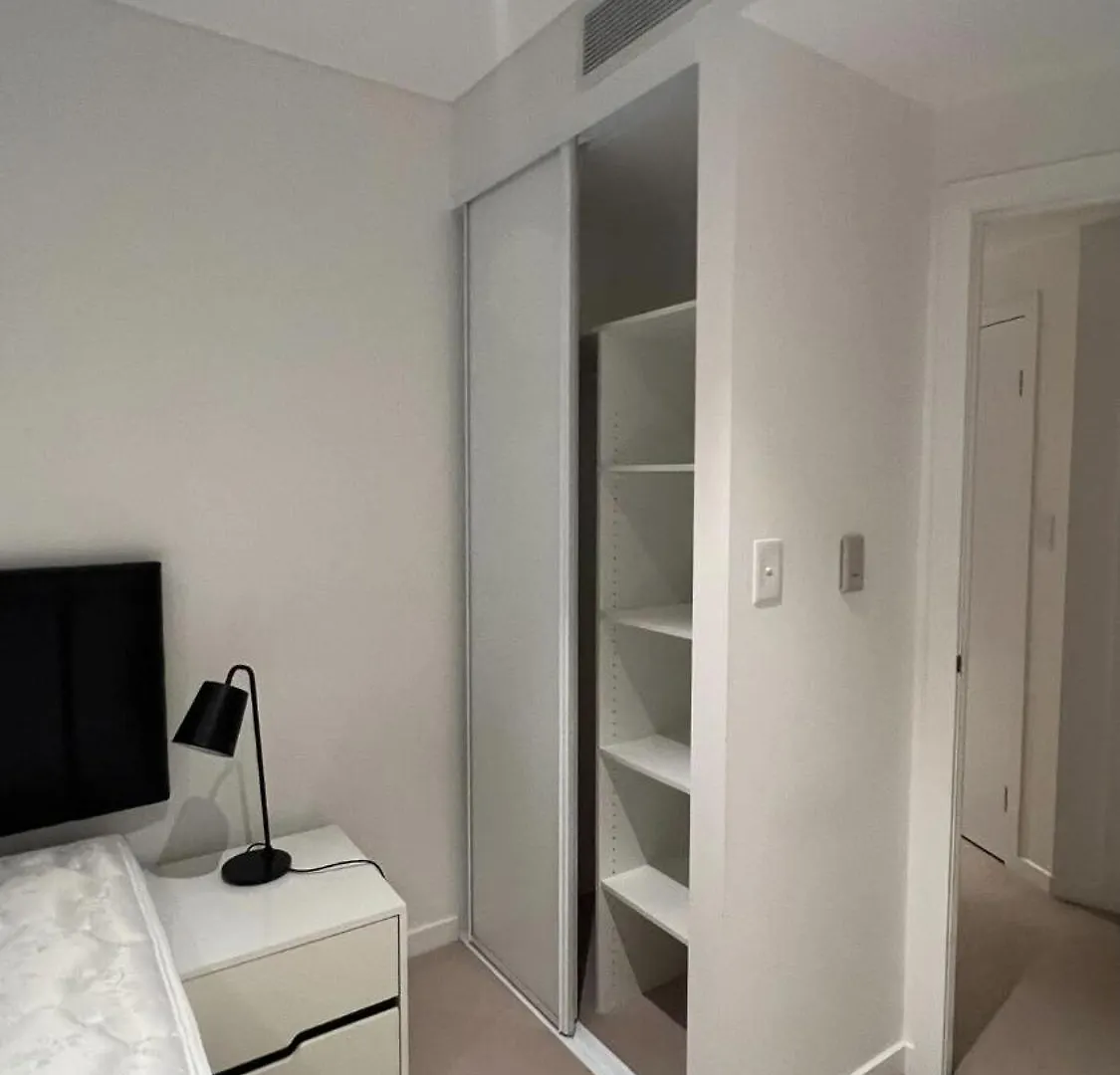 Marvelous 2Br 2Ba Skytower Apt With Private Balcony Brisbane Apartment